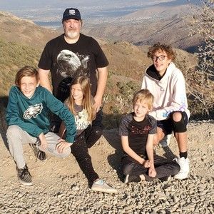 Meet your Posher, Loren